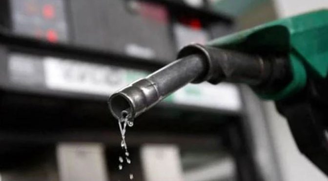 حکومت کا پٹرول اور ہائی سپیڈ ڈیزل کی قیمتیں برقرار رکھنے کا فیصلہ