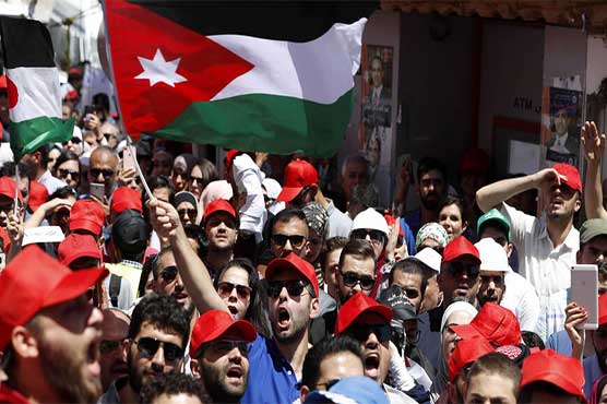 اردن : پٹرولیم مصنوعات کی قیمتوں کیخلاف مظاہرے، متعدد مظاہرین گرفتار