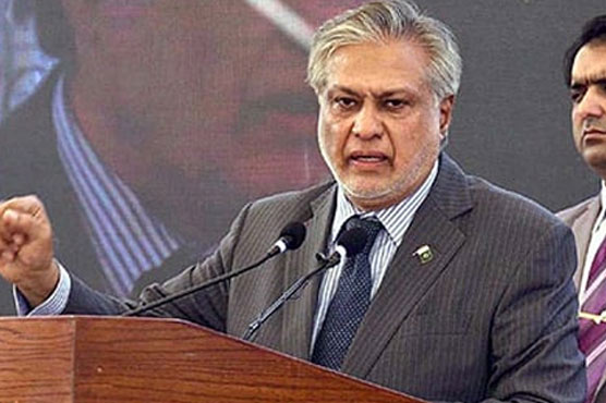 ٹیکسوں کا دائرہ کار بڑھانے کی ضرورت، معیشت کو سیاست سے الگ کرنا ہوگا: ڈار