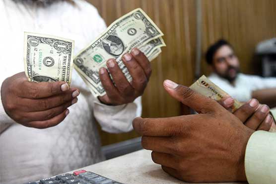 روپے کے مقابلے میں ڈالر کی قیمت میں اضافہ
