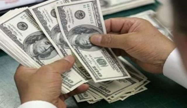 سال 2022ء؛ ڈالر کے مقابل روپے کی قدر میں 31.9 فیصد کمی