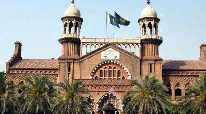 ہائیکورٹ نے قیام پاکستان سے اب تک توشہ خانے سے لیے گئے تحائف کی تفصیلات طلب کرلیں