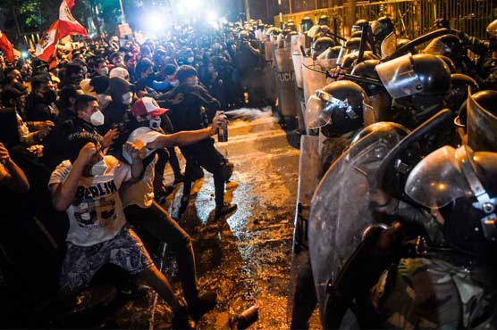 پیرو میں پرتشدد مظاہرے، 30 روز کے لئے ہنگامی حالت نافذ