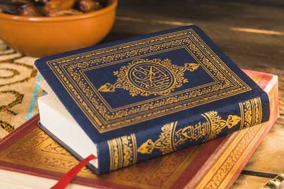 وفاقی حکومت نے قرآن پاک کی درآمد کیلئے این او سی لازمی قرار دے دیا