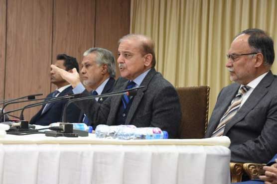 جنرل باجوہ عمران کے محسن، ریٹائر ہوچکے، چین کی زندگی گزارنے دیں: وزیراعظم