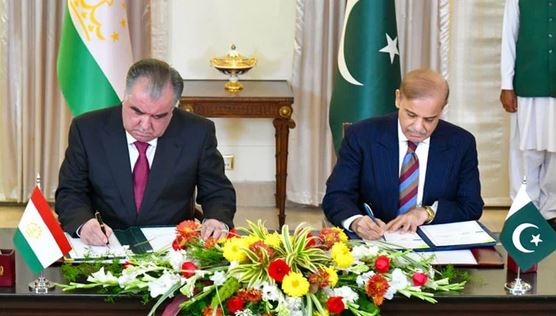 تاجک صدرکا دورہ: پاکستان اور تاجکستان کے درمیان مختلف معاہدوں کی یادداشتوں پر دستخط