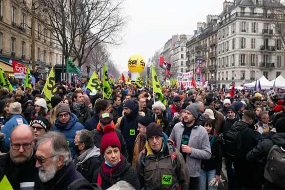 فرانس : پنشن منصوبے کیخلاف مارچ ، 10 لاکھ سے زائد افراد کی شرکت