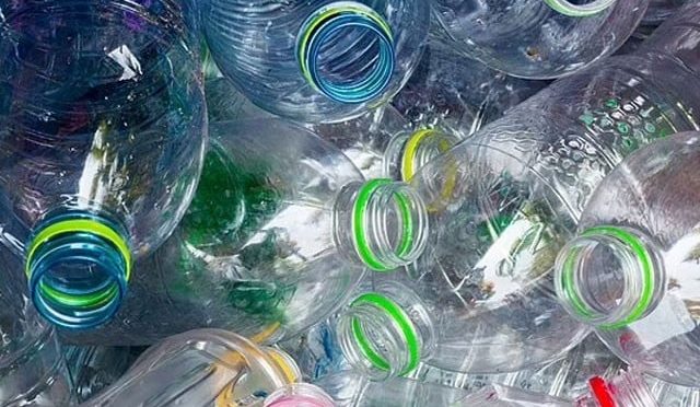 پلاسٹک کے کچرے سے نمٹنے کے لیے ڈپازٹ اسکیم کا اعلان