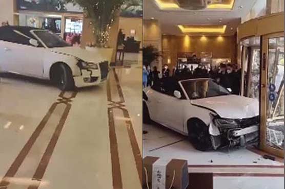 لیپ ٹاپ گم ہونے پر گاہک بے قابو، اپنی گاڑی ہوٹل کے اندر گھسا دی