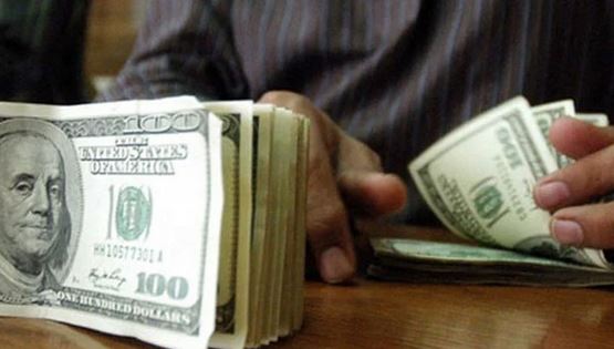 پاکستانی روپے کے مقابلے میں امریکی ڈالر مزید مہنگا