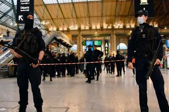 فرانس : ریلوے اسٹیشن پر چاقو کے حملے میں 6 افراد زخمی