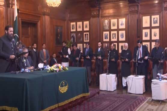 پنجاب کی نگران کابینہ نے حلف اٹھا لیا، محسن نقوی کی مبارکباد