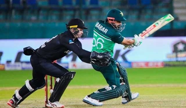فیصلہ کن ون ڈے: فخر زمان کی سنچری، پاکستان نے نیوزی لینڈ کو 281 رنز کا ہدف دے دیا