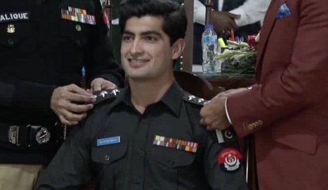 قومی فاسٹ بولر نسیم شاہ ڈی ایس پی بن گئے