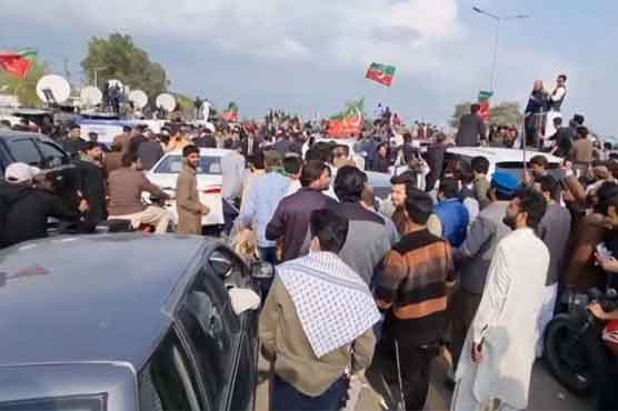 Bail was granted to 24 PTI workers who were arrested after Imran Khan’s appearance in Islamabad

 | Pro IQRA News