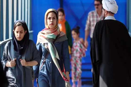 ایران میں بے حجاب خواتین کی شناخت کیلئے عوامی مقامات پر کیمرے نصب