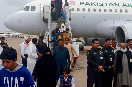 سوڈان سے انخلاء کا مشن، پاک فضائیہ کا دوسرا طیارہ پاکستانیوں کو لے کر وطن پہنچ گیا