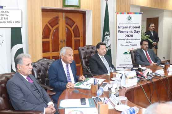 پنجاب میں انتخابات، الیکشن کمیشن کا پیسوں اور سکیورٹی کیلئے خط نہ لکھنے کا فیصلہ