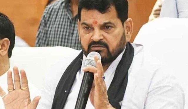 بھارتی خواتین کھلاڑیوں کو جنسی ہراساں کرنے والے ریسلنگ فیڈریشن کے صدر کیخلاف کارروائی کا آغاز