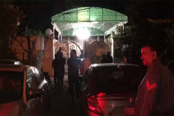 سابق گورنر پنجاب لطیف کھوسہ کے گھر پر فائرنگ، ڈرائیور زخمی