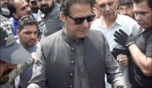 عمران خان کے وکیل کی استدعا پر نااہلی کیلیے دائر درخواست پر سماعت ملتوی