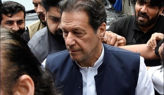 190 ملین پاؤنڈ کیس؛ عمران خان کے مزید جسمانی ریمانڈ کی درخواست مسترد