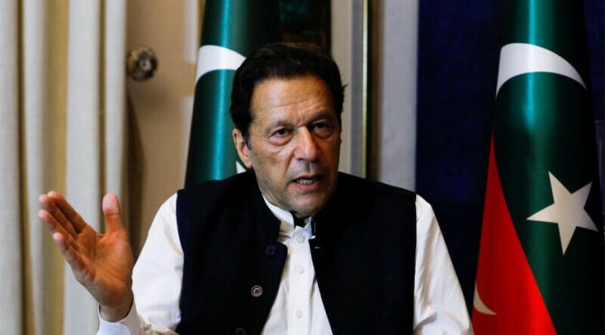 کسی نے رابطہ کیا نہ مذاکرات، لکھ کر دیتا ہوں الیکشن پی ٹی آئی ہی جیتے گی: عمران خان