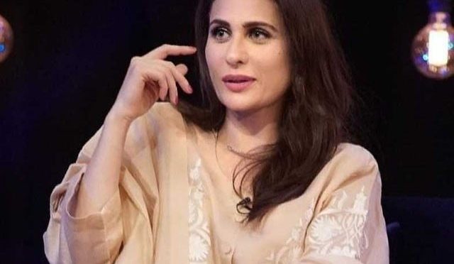نوشین شاہ کا خنزیر کا گوشت کھانے کا انکشاف
