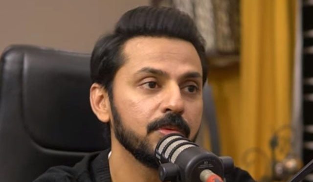 اداکاراؤں کو بولڈ لباس پہننے سے گریز کرنا چاہیے، بلال قریشی