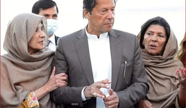 باجوہ نے رجیم چینجنگ کیخلاف احتجاج ختم کرنے پر دو تہائی اکثریت کی پیشکش کی، عمران خان