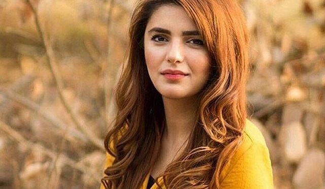 مومنہ مستحسن کے انسٹاگرام سے تمام تصاویر ڈیلیٹ