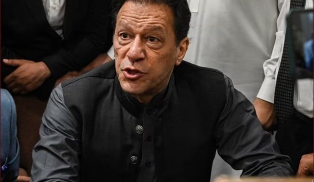 سائفر کیس فکس میچ ہے جس میں جیوری اور پراسیکیوشن ایک پیج پر ہیں، عمران خان