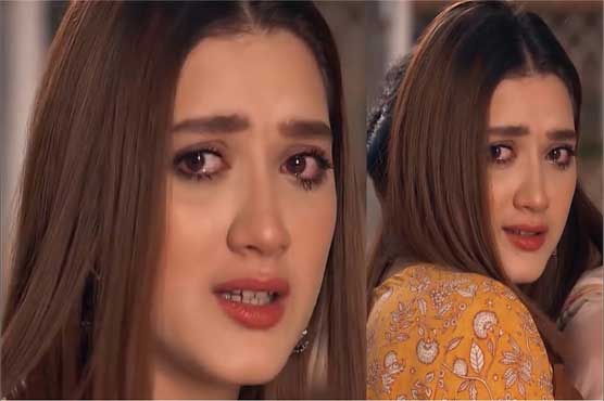 مومنہ اقبال شوبز انڈسٹری میں ہونیوالی علیحدگیوں پر بات کرتے آبدیدہ