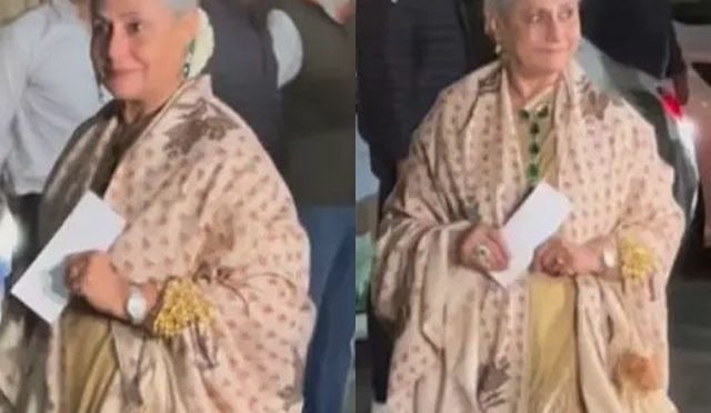 امبانی کی شادی، جیا بچن غصہ کرنے کے بجائے میڈیا کو دیکھ کر مُسکرا دیں