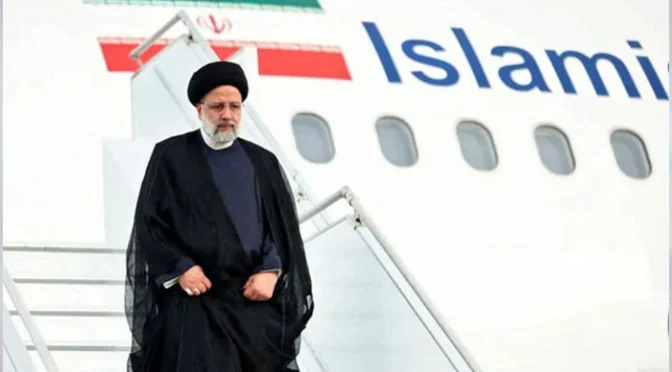 ایرانی صدر ابراہیم رئیسی پاکستان سے سری لنکا کے دورے پر پہنچ گئے