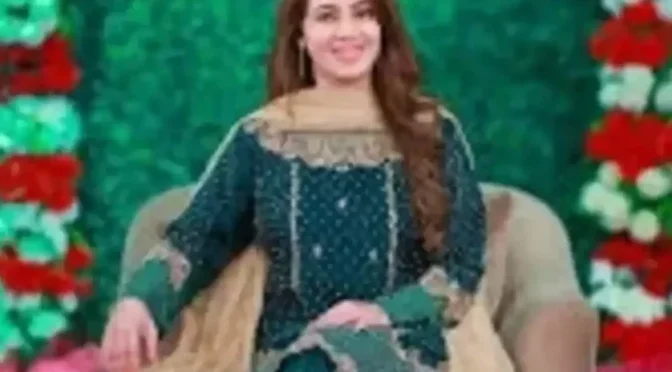 اقبال حسین نے فرح حسین کا کیریئر کیسے تباہ کیا، فرح حسین نے شو میں سب کچھ بتا دیا