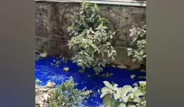 چین میں نہر کا رنگ اچانک نیلا ہوگیا، وجہ سامنے نہ آسکی