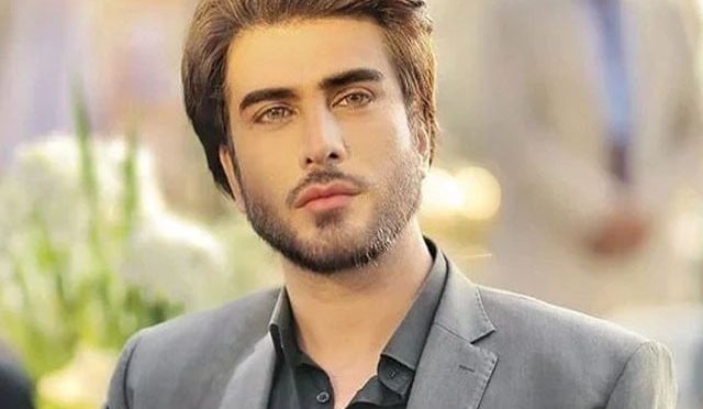 میرے الفاظ کو توڑ مروڑ کر پیش نہ کریں، عمران عباس سوشل میڈیا پیجز پر برس پڑے