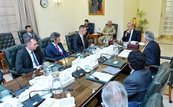 وزیراعظم کا ہنگری سے ویزے میں نرمی سمیت دیگر شعبوں میں ایم او یوز پر دستخط پر اظہار اطمینان