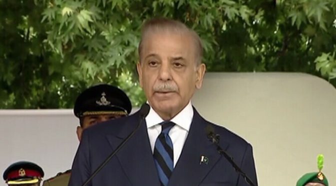 ڈٹ کر جواب دیں گے —  پہلگام واقعے کی عالمی تحقیقات کو تیار، پانی روکا تو طاقت سے جواب ہوگا!شہباز شریف