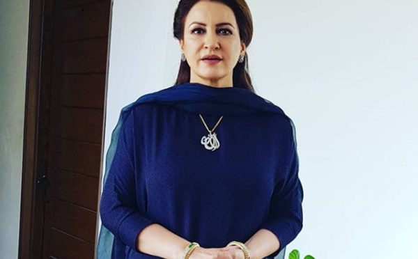 اداکارہ صبا فیصل نے کورونا کی تشخیص کا انکشاف کیا