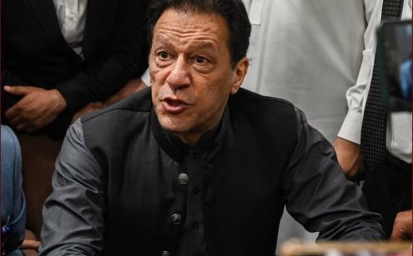 عمران خان نے رہنماؤں کو اے پی سی، ایپکس کمیٹی، نیشنل سیکیورٹی کمیٹی میں جانے سے روک دیا