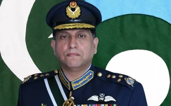 حکومت کا ایئر چیف مارشل کی مدت کے بعد بھی خدمات جاری رکھنے کا فیصلہ