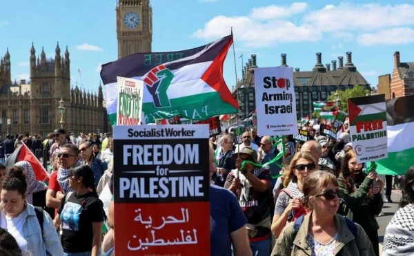 برطانیہ میں نکبہ مارچ، ہزاروں فلسطین کے حق میں باہر نکل آے
