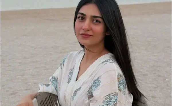 سارہ خان کےاینٹی فیمینزم خیالات پر سوشل میڈیا میں طوفان