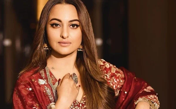 خوف پھیلانا بند کرو! سوناکشی سنہا نے بھارتی میڈیا کو آڑے ہاتھوں لے لیا