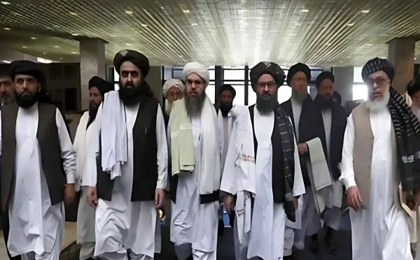 پاک-بھارت جنگ کے دوران طالبان کے اہم وزیر کا بھارت کا خفیہ دورہ، برطانوی میڈیا کا دعویٰ۔