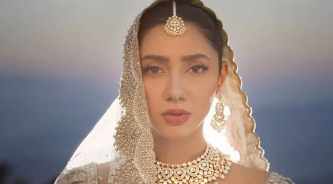 ماہرہ خان کو شوہر سے ملنے والے تحائف میں پسندیدہ تحفہ کونسا ہے؟