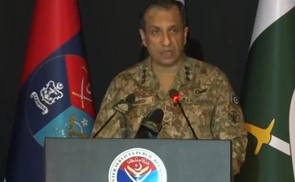 فتنۃ الہندوستان کے مٹھی بھر دہشت گرد بلوچستان کے ساتھ رشتوں کو نقصان نہیں پہنچا سکتے، ڈی جی آئی ایس پی آر