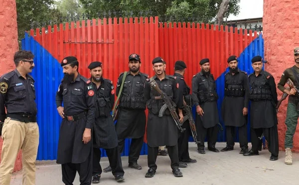ملیر جیل سے فرار ہونے والے 90 قیدی پکڑے گئے، 126 تاحال مفرور، واقعے کا مقدمہ درج